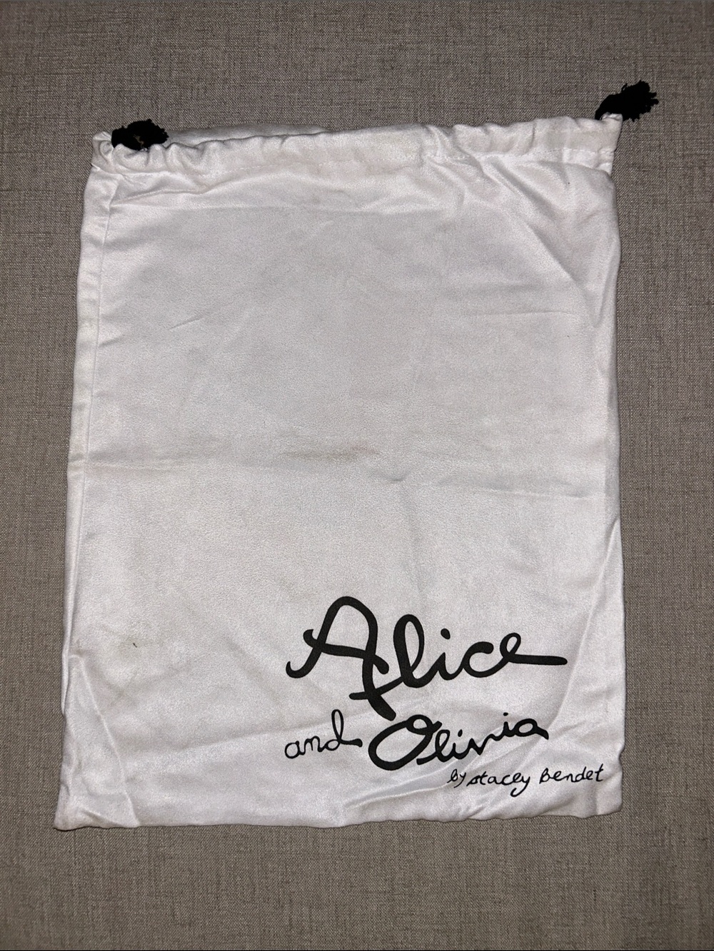 Brand New Alice and Olivia by Stacey Bendet White Black Dust Bag